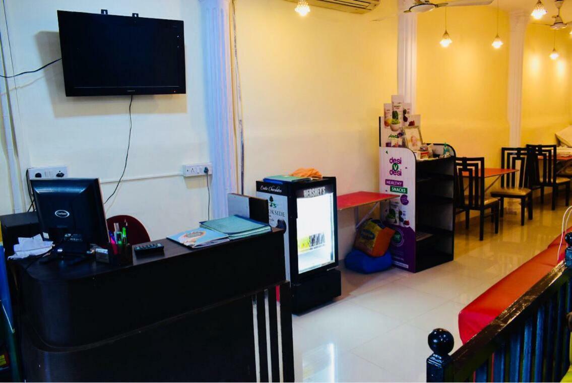 Town Hostel Mumbai - Ac Dormitory المظهر الخارجي الصورة