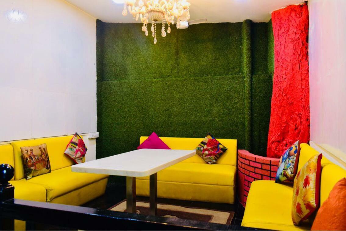 Town Hostel Mumbai - Ac Dormitory المظهر الخارجي الصورة